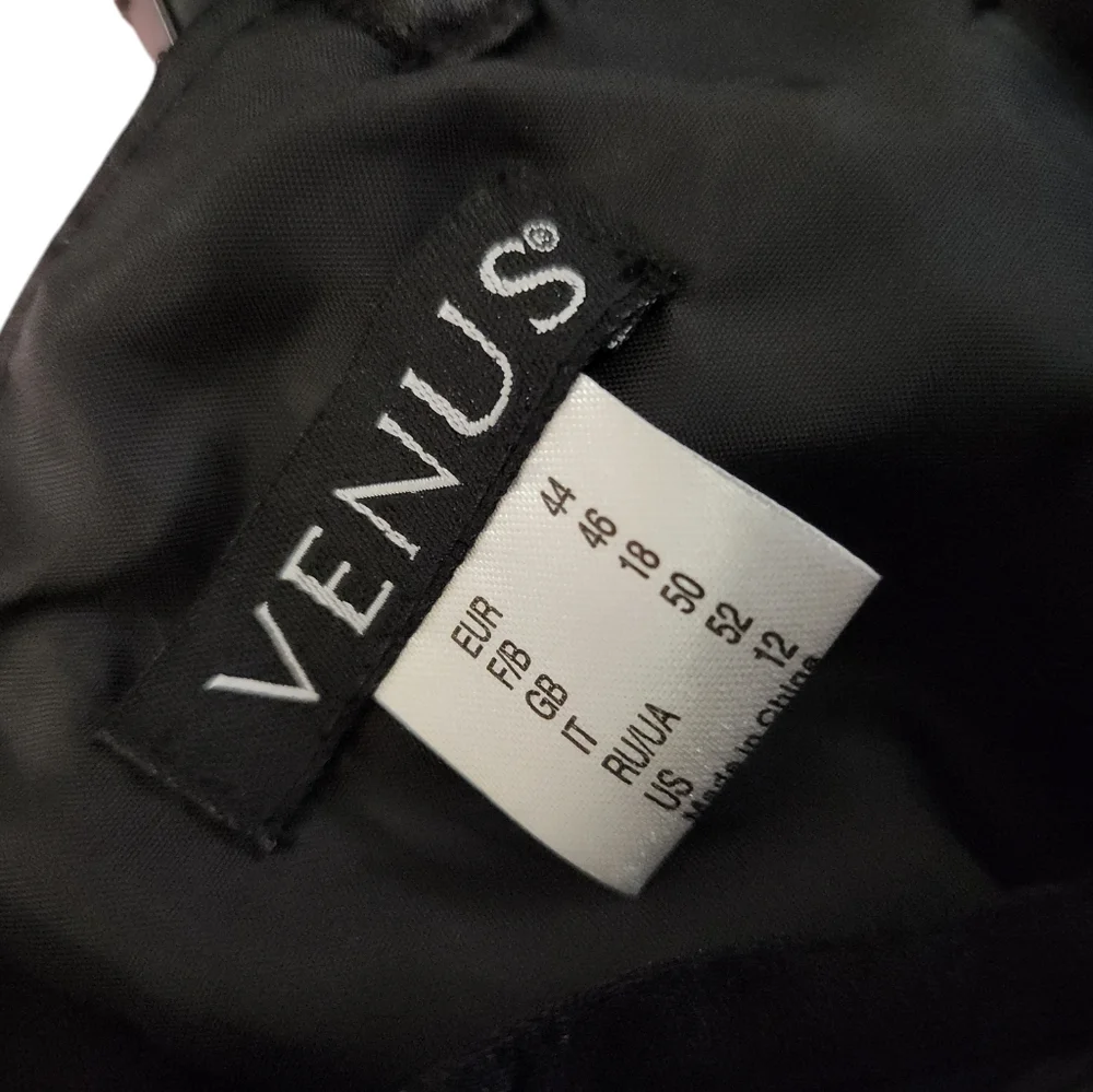Venus Black Corset‎ with Brooch Applique and Lace Up Back Size 12